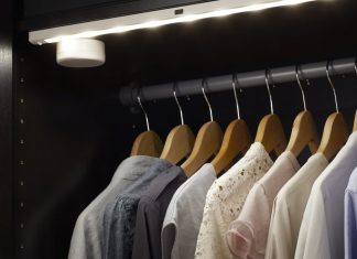 Come illuminare con lampadine LED una cabina armadio