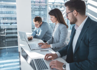 Le sfide delle aziende di informatica: dipendenti impreparati e sovraccarico di lavoro